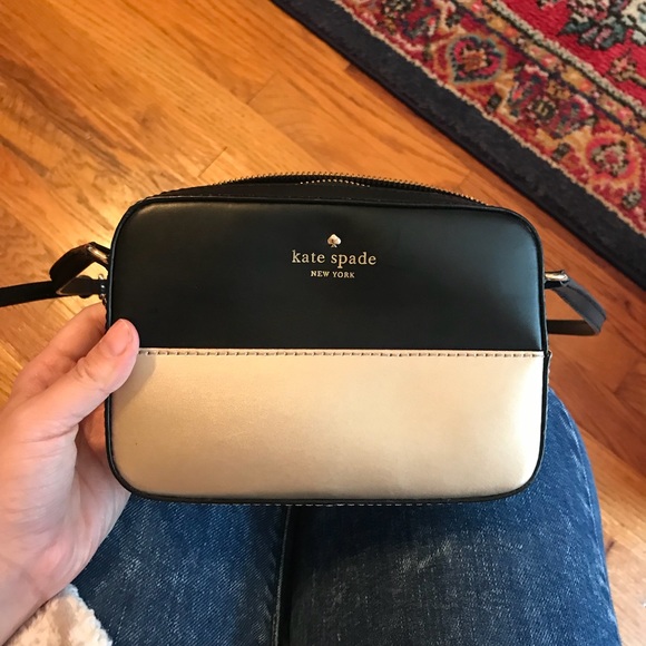 kate spade Handbags - Kate Spade Small Crossbody Bag